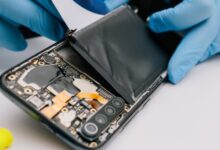 Smartphones : l’Europe impose les batteries amovibles dès 2027, avec des exceptions pour le haut de gamme batterie amovible smartphone 220x150 - Smartphones : l’Europe impose les batteries amovibles dès 2027, avec des exceptions pour le haut de gamme